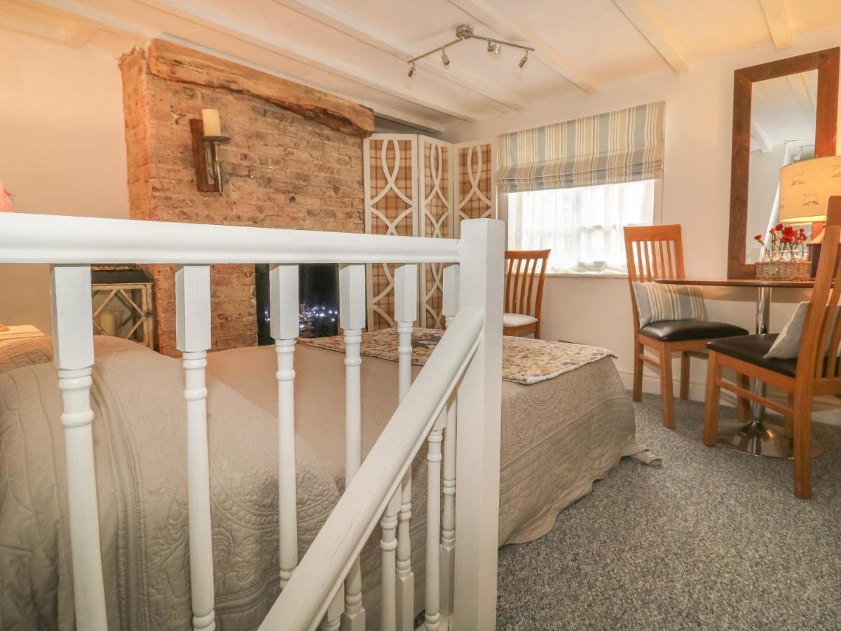 The Hideaway Apartment